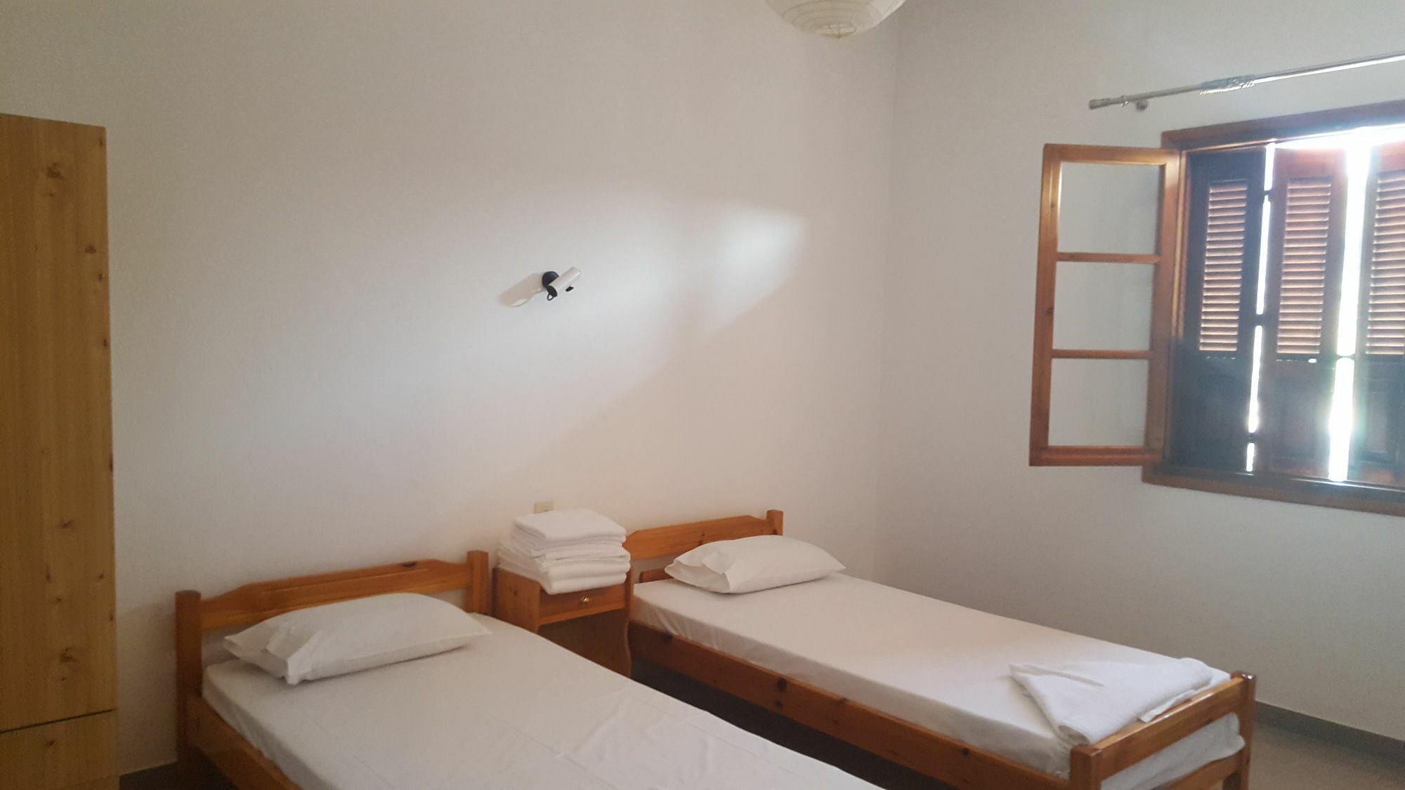 Mantos Rooms 1 Neo Klima Bagian luar foto